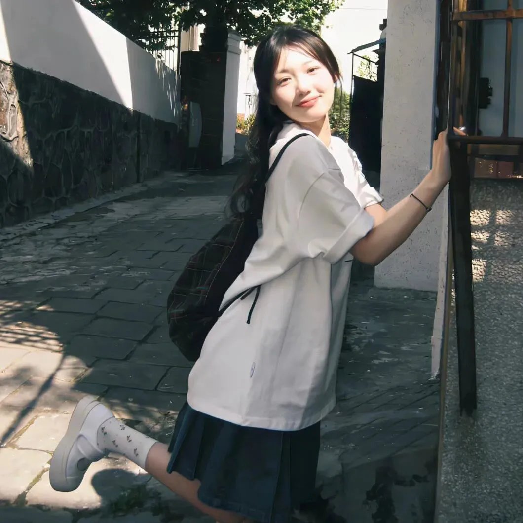 千面娇娃封面