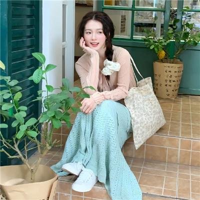 他们是在玩火封面